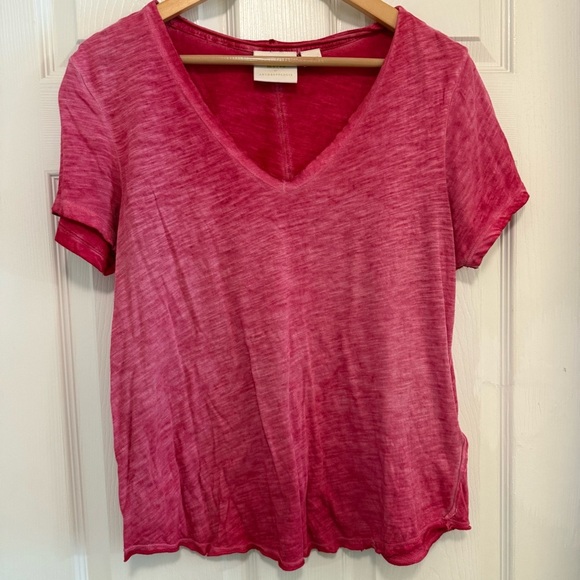 NWOT Maeve by Anthropologie Raspberry Slub Knit Dip Dyed V-Neck T-Shirt - Picture 1 of 5